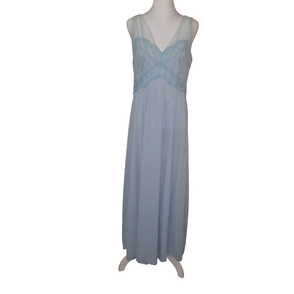 Vintage Blue Nightgown Lace Romantic Flowy Elegant Sleeveless